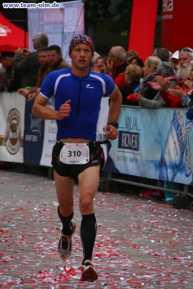 Einsteinmarathon - Zieleinlauf Marathon @ Muensterplatz - Bild 14