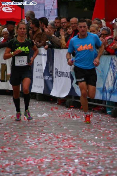 Einsteinmarathon - Zieleinlauf Marathon @ Muensterplatz - Bild 15