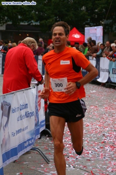 Einsteinmarathon - Zieleinlauf Marathon @ Muensterplatz - Bild 33