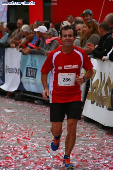Einsteinmarathon - Zieleinlauf Marathon @ Muensterplatz - Bild 35