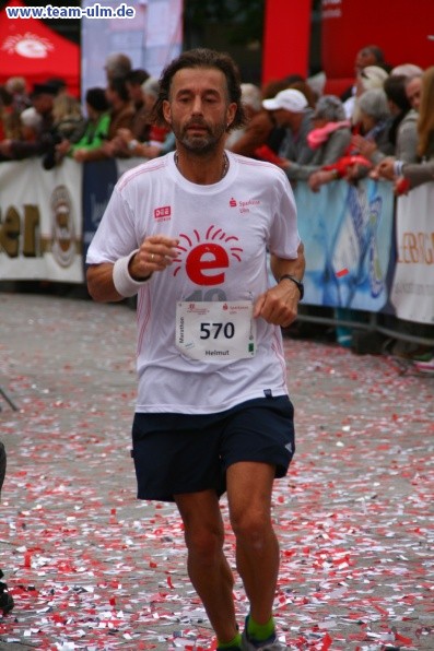 Einsteinmarathon - Zieleinlauf Marathon @ Muensterplatz - Bild 53