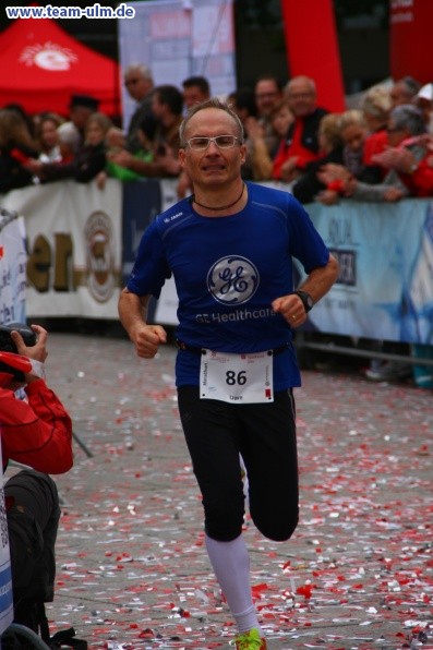 Einsteinmarathon - Zieleinlauf Marathon @ Muensterplatz - Bild 9