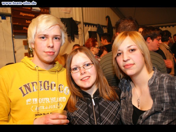 Frühlingsfest mit PerplexX @ Bernstadt - Bild 1