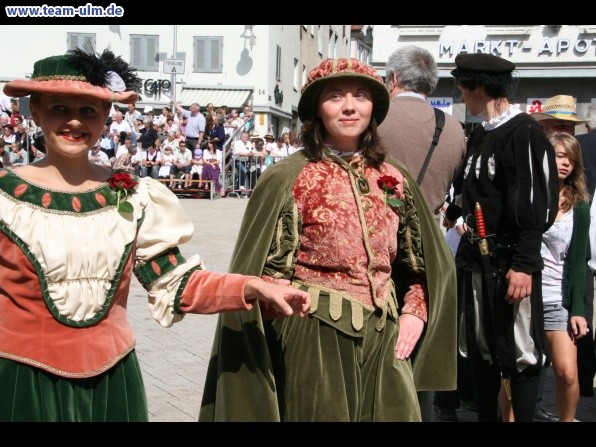 Festumzug - T&auml;nze und Gesang @ Biberach - Bild 12