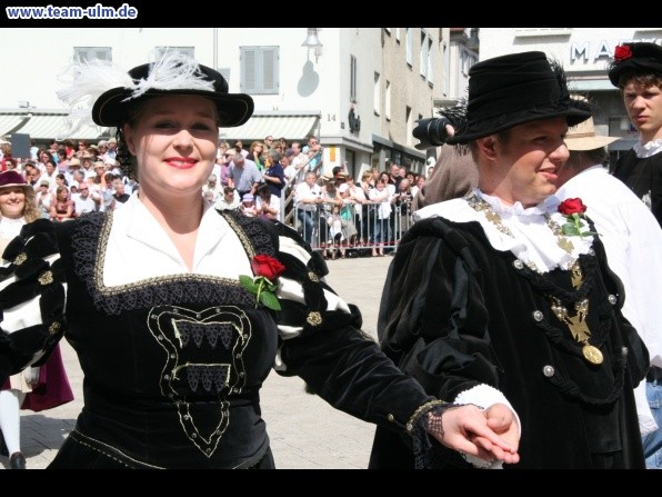 Festumzug - T&auml;nze und Gesang @ Biberach - Bild 15