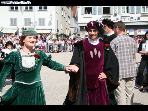 Festumzug - T&auml;nze und Gesang @ Biberach - Bild 21