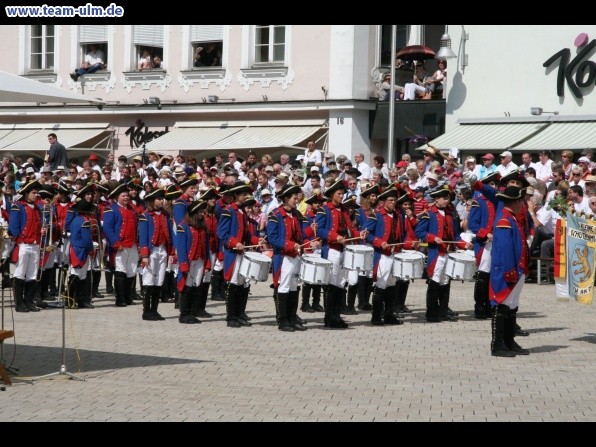 Festumzug - T&auml;nze und Gesang @ Biberach - Bild 27