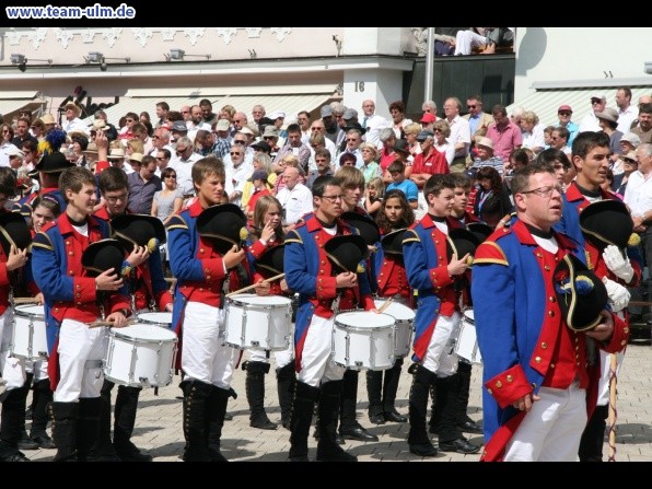 Festumzug - T&auml;nze und Gesang @ Biberach - Bild 30