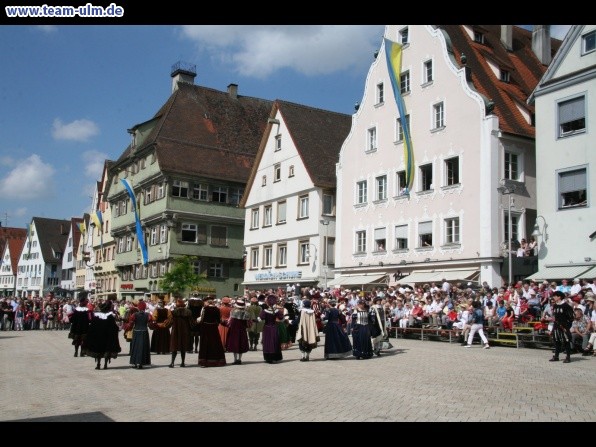 Festumzug - T&auml;nze und Gesang @ Biberach - Bild 6