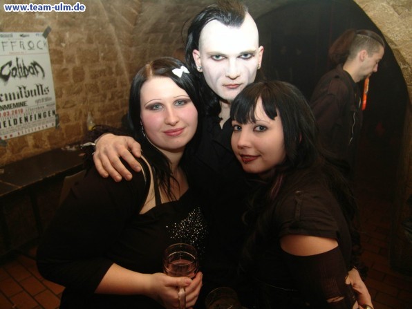 Reptile:House & Downstairs @ Cat - Bild 113