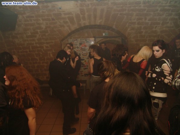 Reptile:House & Downstairs @ Cat - Bild 32