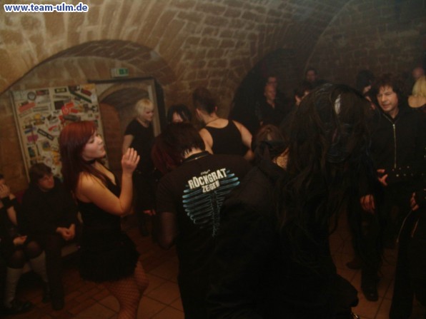 Reptile:House & Downstairs @ Cat - Bild 92