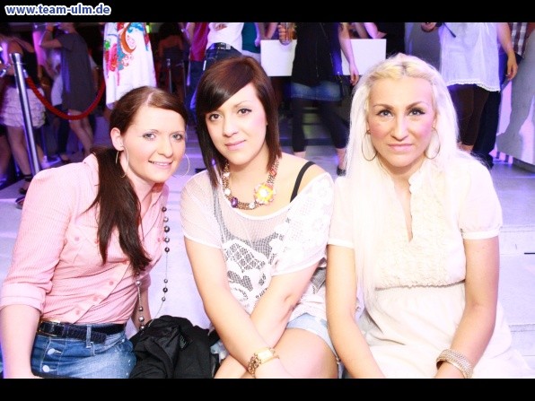 Sunglasses at Night @ Club Theatro - Bild 58