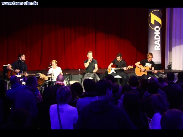 Radio 7 Minikonzert mit Livingston @ Club Theatro - Bild 5