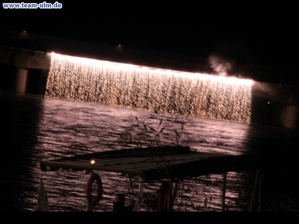 Feuerwerk beim Donaufest @ Donau - Bild 1