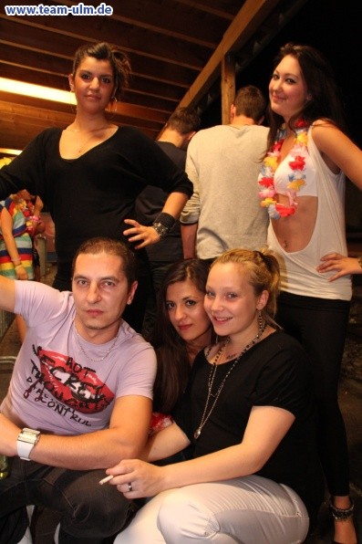 Trash Pop - Bikini Girls & Beach Boys @ Mahatma - Bild 1