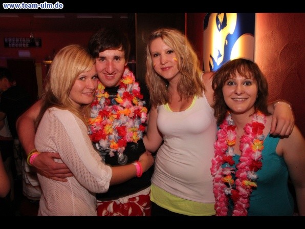 Trash Pop - Bikini Girls & Beach Boys @ Mahatma - Bild 35