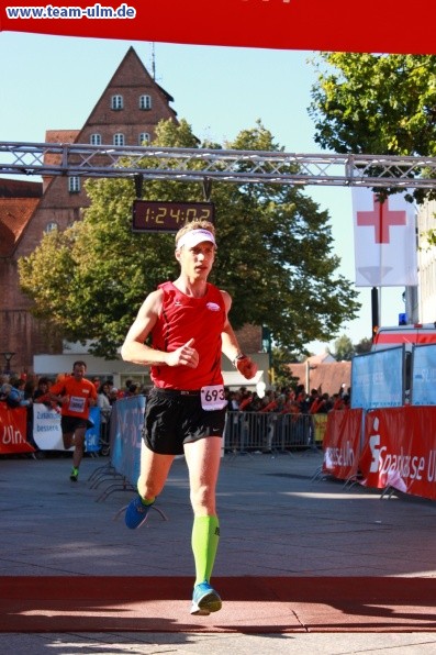 Zieleinlauf - Halbmarathon, Marathon @ Muensterplatz - Bild 118