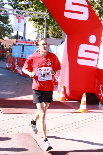 Zieleinlauf - Halbmarathon, Marathon @ Muensterplatz - Bild 161