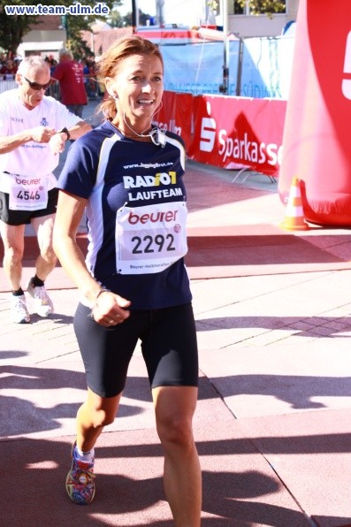 Zieleinlauf - Halbmarathon, Marathon @ Muensterplatz - Bild 170
