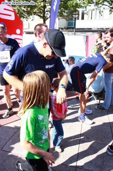 Zieleinlauf - Halbmarathon, Marathon @ Muensterplatz - Bild 179