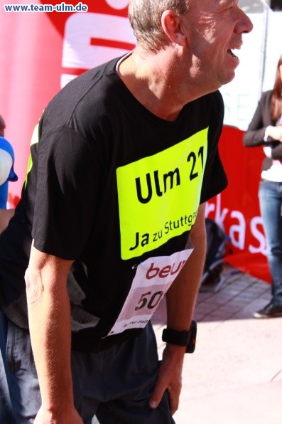 Zieleinlauf - Halbmarathon, Marathon @ Muensterplatz - Bild 189