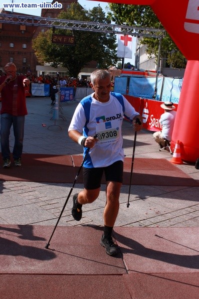 Zieleinlauf - Halbmarathon, Marathon @ Muensterplatz - Bild 197