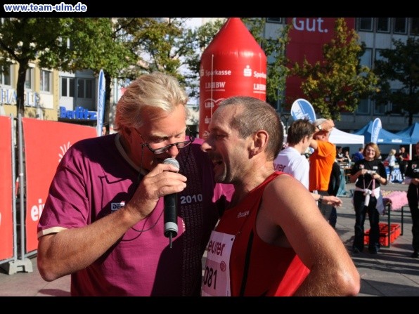 Zieleinlauf - Halbmarathon, Marathon @ Muensterplatz - Bild 22