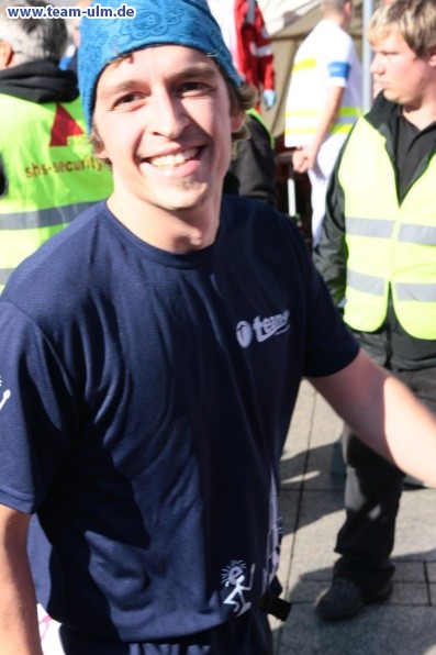 Zieleinlauf - Halbmarathon, Marathon @ Muensterplatz - Bild 43