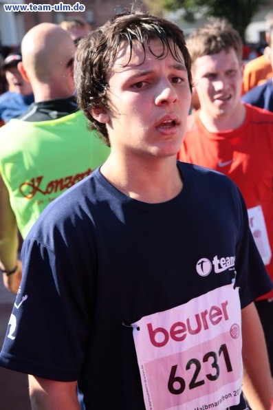 Zieleinlauf - Halbmarathon, Marathon @ Muensterplatz - Bild 45