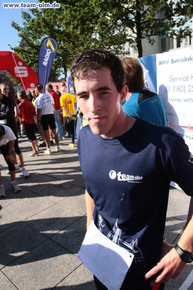 Zieleinlauf - Halbmarathon, Marathon @ Muensterplatz - Bild 48