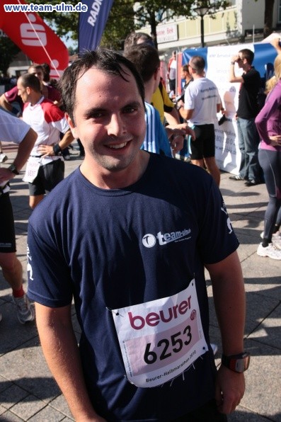 Zieleinlauf - Halbmarathon, Marathon @ Muensterplatz - Bild 52