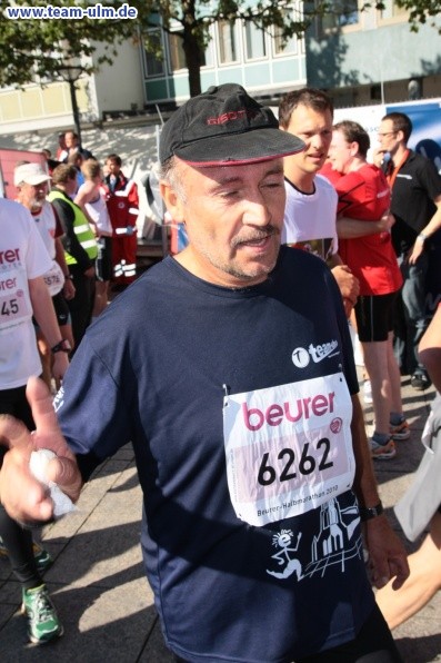 Zieleinlauf - Halbmarathon, Marathon @ Muensterplatz - Bild 58