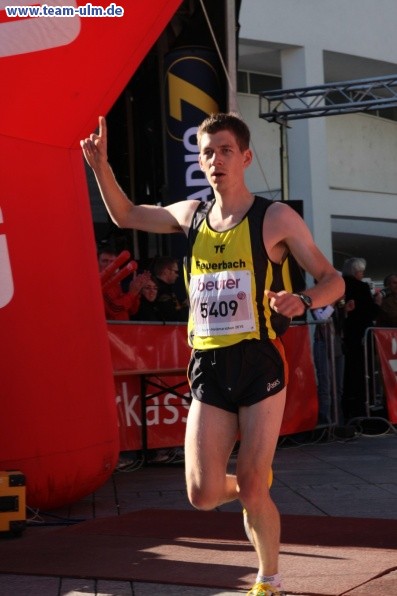 Zieleinlauf - Halbmarathon, Marathon @ Muensterplatz - Bild 6