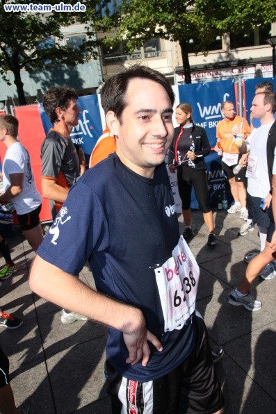 Zieleinlauf - Halbmarathon, Marathon @ Muensterplatz - Bild 67
