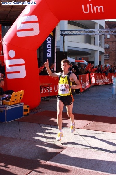 Zieleinlauf - Halbmarathon, Marathon @ Muensterplatz - Bild 77