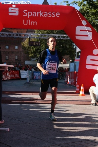 Zieleinlauf - Halbmarathon, Marathon @ Muensterplatz - Bild 8