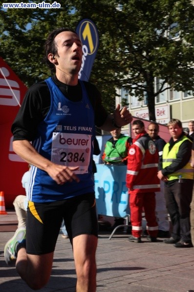 Zieleinlauf - Halbmarathon, Marathon @ Muensterplatz - Bild 9