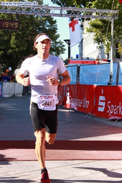 Zieleinlauf - Halbmarathon, Marathon @ Muensterplatz - Bild 96