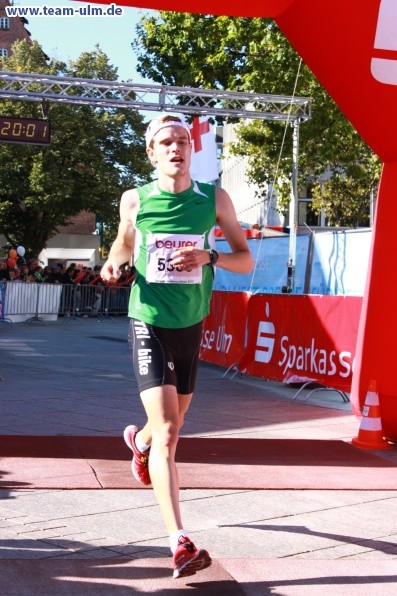 Zieleinlauf - Halbmarathon, Marathon @ Muensterplatz - Bild 98