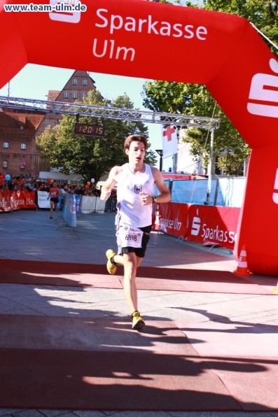 Zieleinlauf - Halbmarathon, Marathon @ Muensterplatz - Bild 99