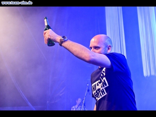 Schw&ouml;rmontagsparty @ Muensterplatz - Bild 11