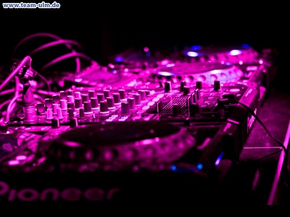 Schw&ouml;rmontagsparty @ Muensterplatz - Bild 17