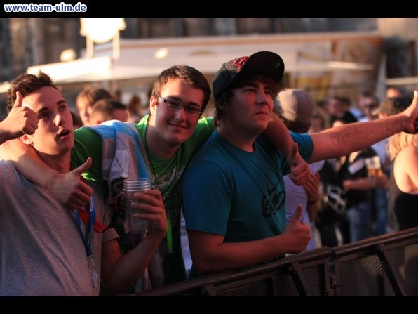 Schw&ouml;rmontagsparty @ Muensterplatz - Bild 28