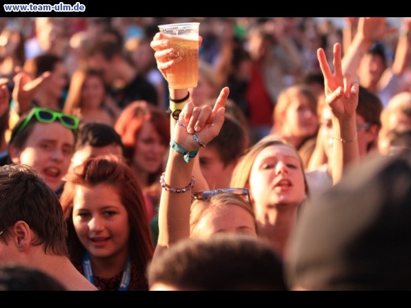 Schw&ouml;rmontagsparty @ Muensterplatz - Bild 3