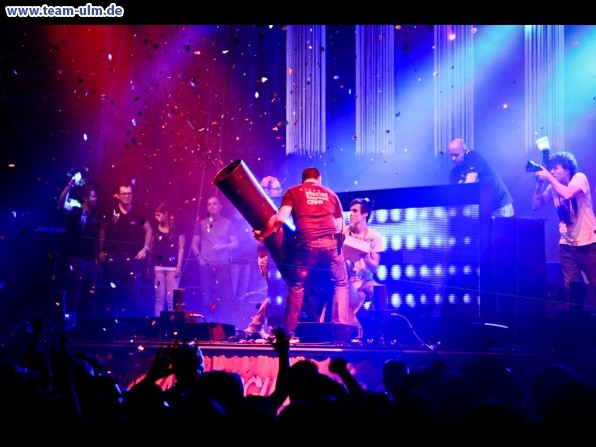 Schw&ouml;rmontagsparty @ Muensterplatz - Bild 4