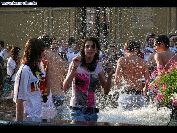 Nach dem Spiel @ Rathausplatz - Bild 13
