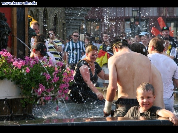 Nach dem Spiel @ Rathausplatz - Bild 14
