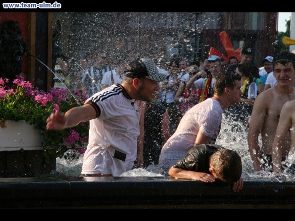 Nach dem Spiel @ Rathausplatz - Bild 19