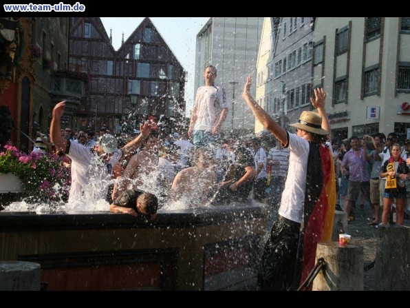 Nach dem Spiel @ Rathausplatz - Bild 20